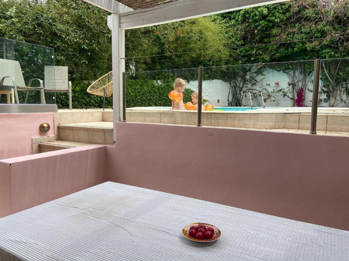 Villa Christina With Private Pool In Saronida, Near Stunning Beaches, Athens Airport & Sounio Ngoại thất bức ảnh